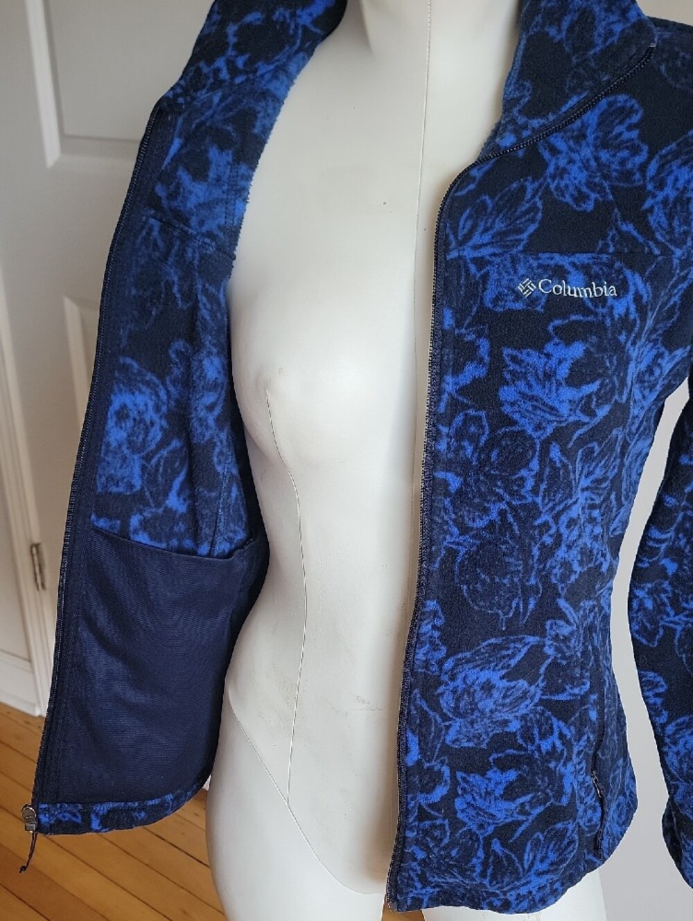 Columbia Fast Trek Printed Fleece Jacket Blue Floral Full Zip Women's Size XS - Picture 5 of 5